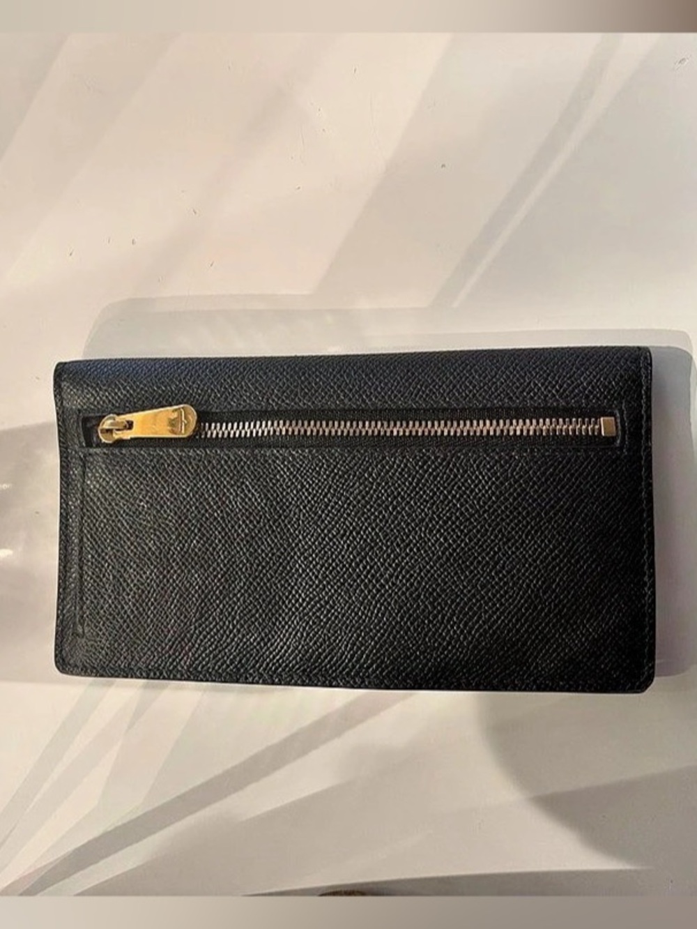 Salvatore Ferragamo Gancini Wallet Black - Picture 3 of 3